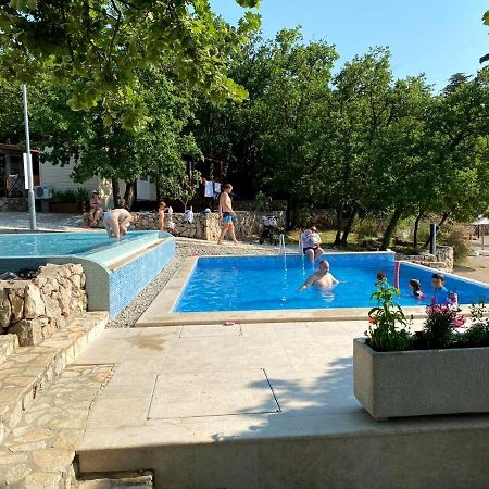 Krk Mobile Homes Klimno Ngoại thất bức ảnh