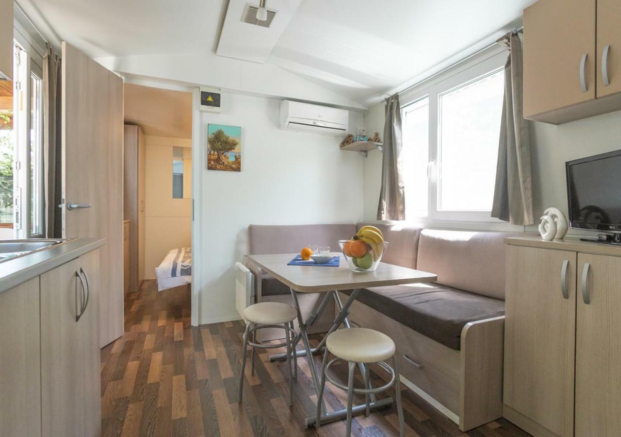Krk Mobile Homes Klimno Ngoại thất bức ảnh